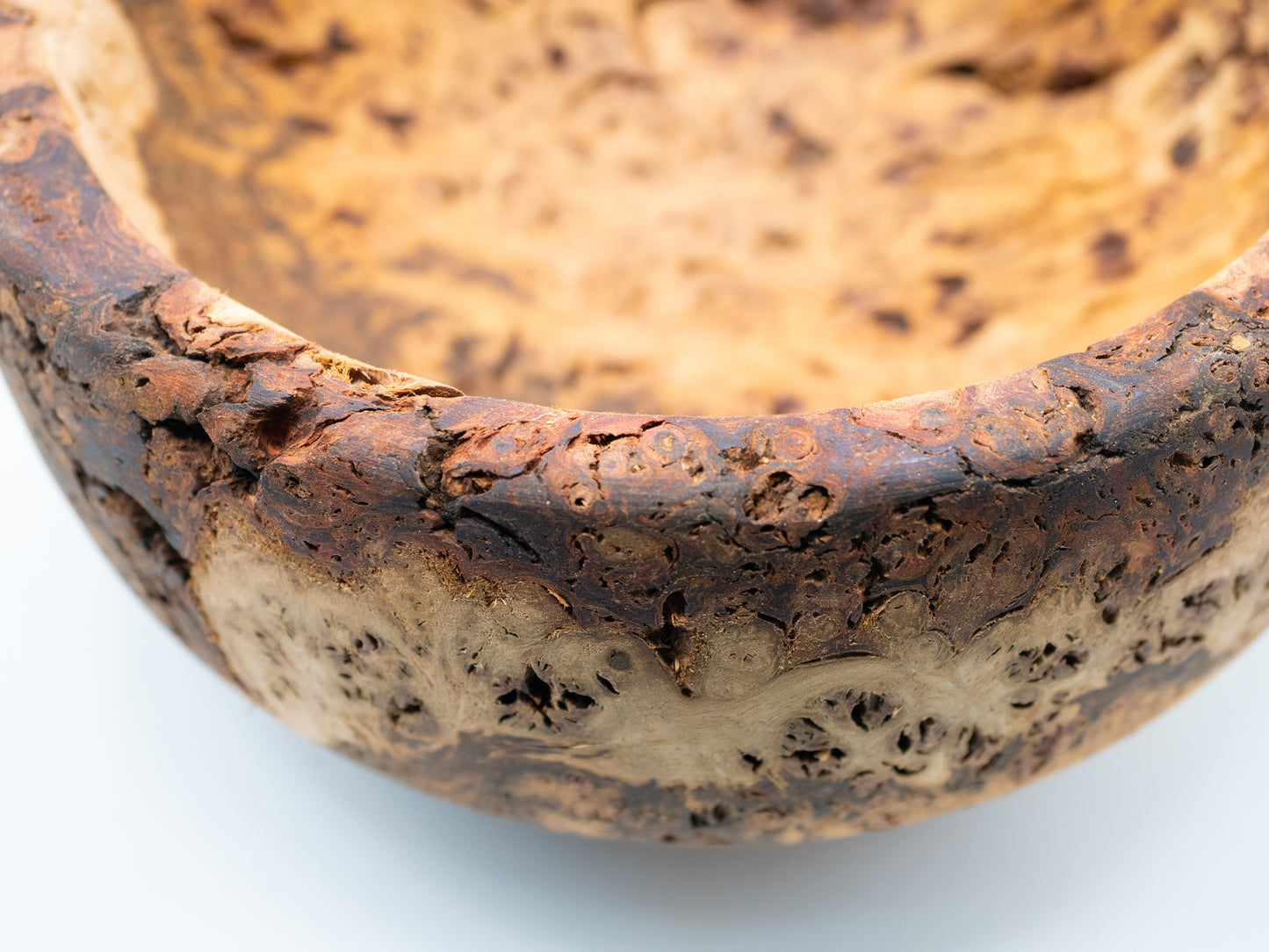 Very Unique Large Wooden Oak Burr / Burl Bowl - Handmade & Wood Turned